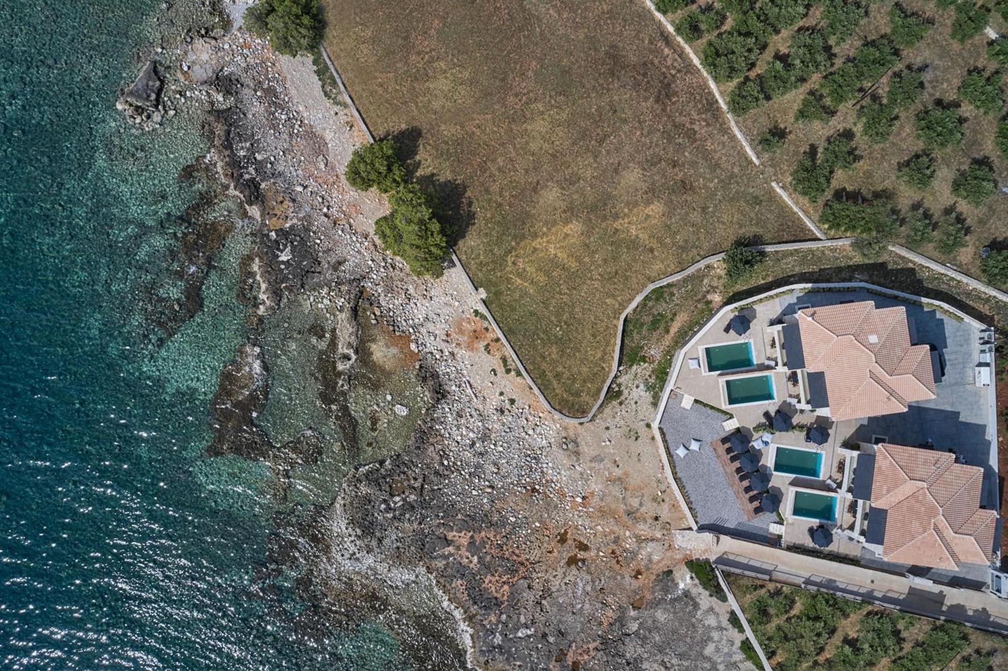 Beachfront Alassa Villas With Private Pools Kotronion  Εξωτερικό φωτογραφία