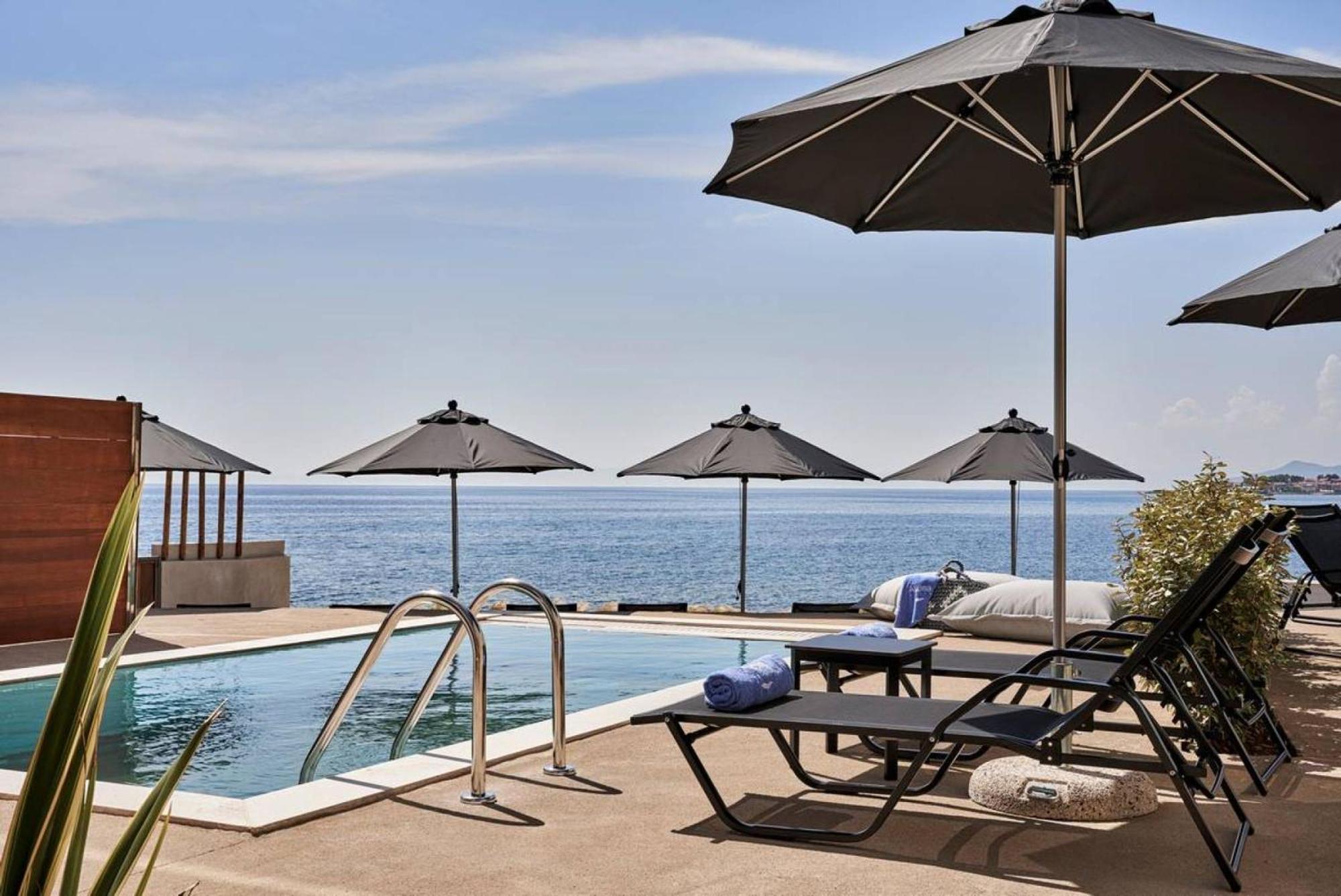 Beachfront Alassa Villas With Private Pools Kotronion  Εξωτερικό φωτογραφία